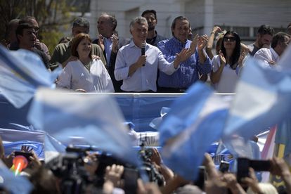 El expresidente argentino Mauricio Macri convierte su declaración judicial en un mitin político