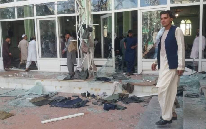 Al menos 16 muertos y 40 heridos en una explosión en importante mezquita chií de Kandahar