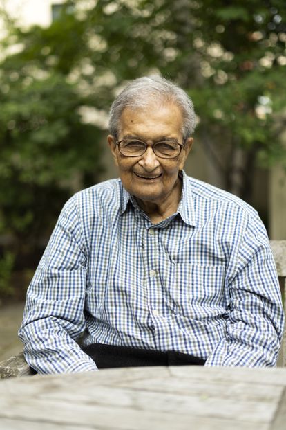El economista Amartya Sen, en su casa en Cambridge (Massachusetts), el pasado 2 de octubre.