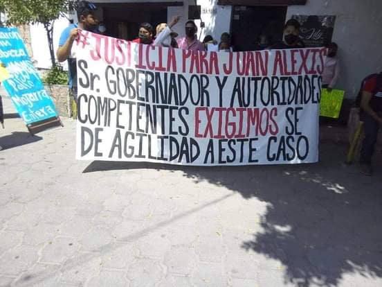 Bloquearán carretera, exigen justicia para joven asesinado por policías en Los Cerritos, Tequisquiapan,  Fiscalía no da avances