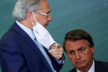 El presidente Bolsonaro, en un acto con el ministro de Economía, Paulo Guedes.