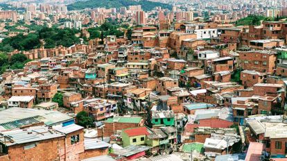 El barrio La Comuna 13 en Medellín, Colombia.