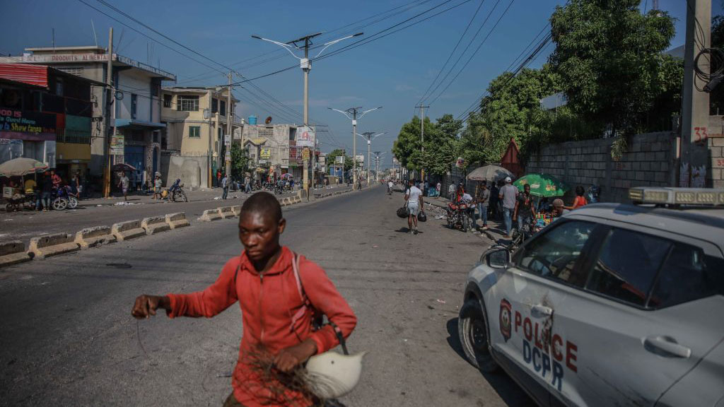Haití: líder de pandilla que mantiene secuestrados a misioneros amenaza con asesinarlos