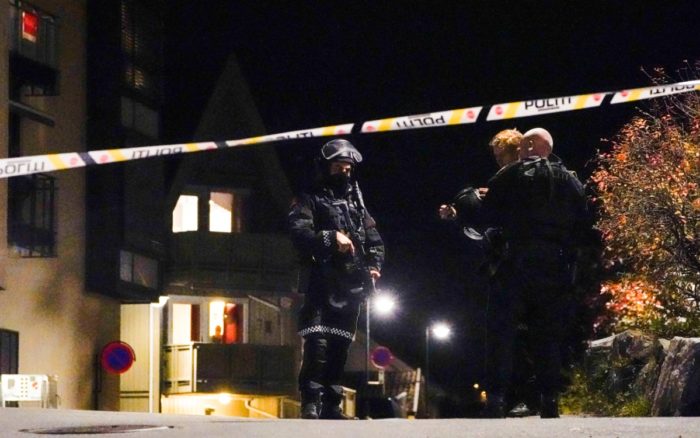 Hombre mata a varias personas en Noruega en ataques con arco y flecha