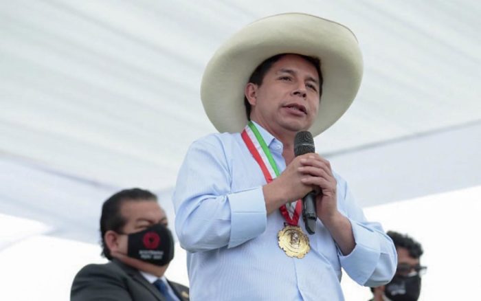 Pedro Castillo pide al Congreso trabajar en una ley para nacionalizar el mayor yacimiento de gas de Perú