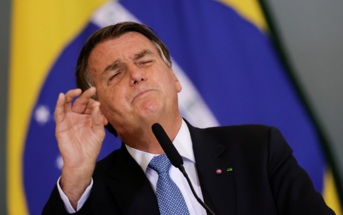 Prohíben a Bolsonaro entrar al estadio del Santos por no estar vacunado contra el coronavirus