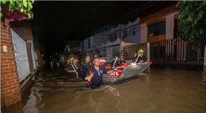 ULTIMA HORA: Evacuan alrededor de 100 familias de La Rueda, por la creciente del Río San Juan