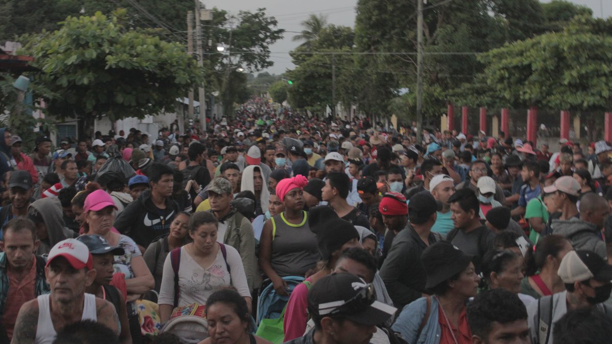 Cubano muere baleado en la caravana migrante que atraviesa México