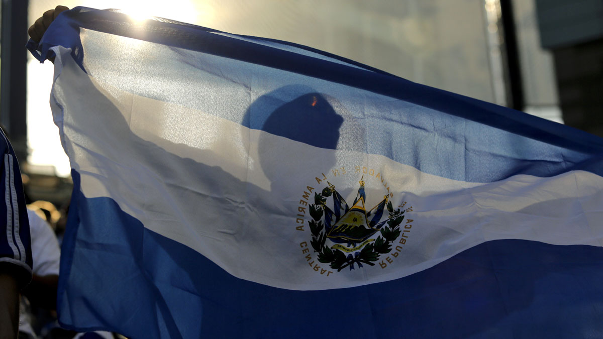 Facilitan proceso para solicitar   el pasaporte salvadoreño