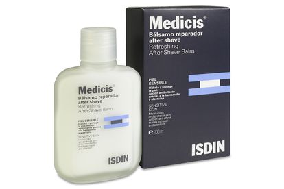 El bálsamo reparador ISDIN Medicis para después del afeitado alivia la irritación y el enrojecimiento.