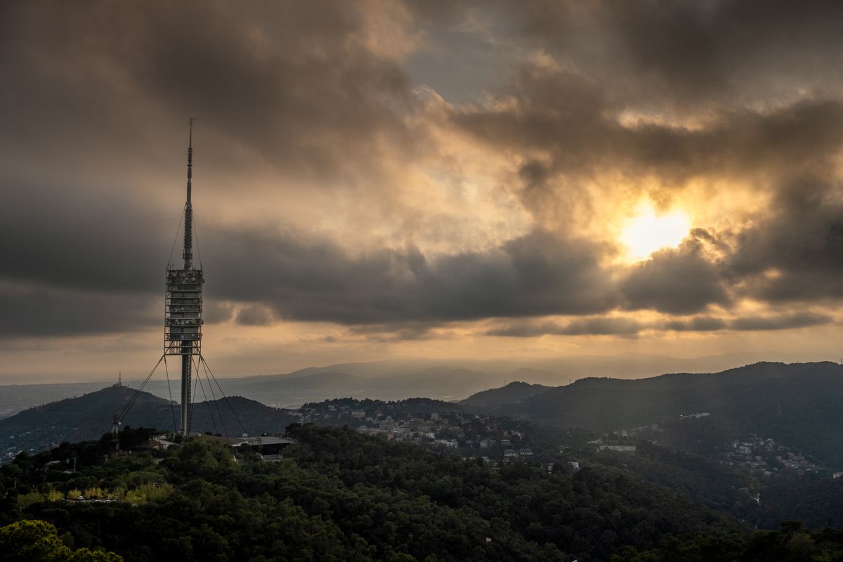 El difícil encaje de los molinos de viento en Barcelona