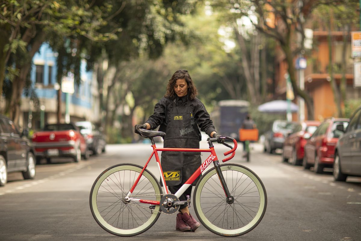 La mujer que construía bicicletas