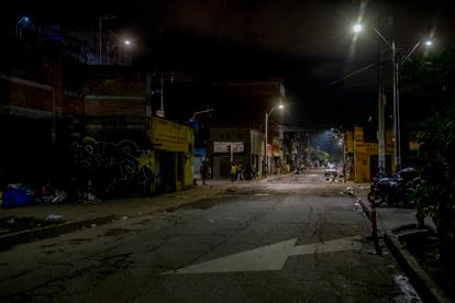 La comuna 10 de Medellín, un punto caliente donde se junta una gran parte de la venta de drogas de la ciudad y miles de habitantes de calle.