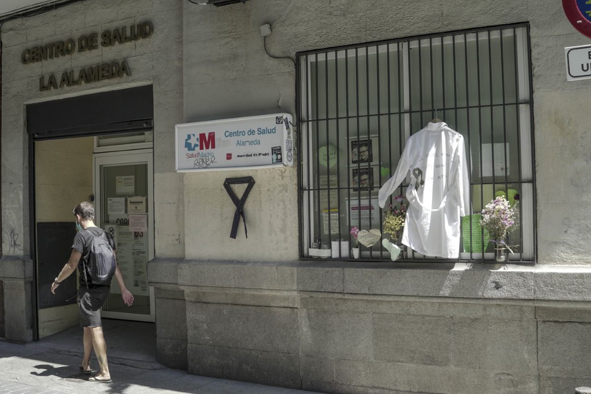 Historia de un centro de salud abandonado en el corazón de Madrid: “Hay un desprecio hacia los vecinos”