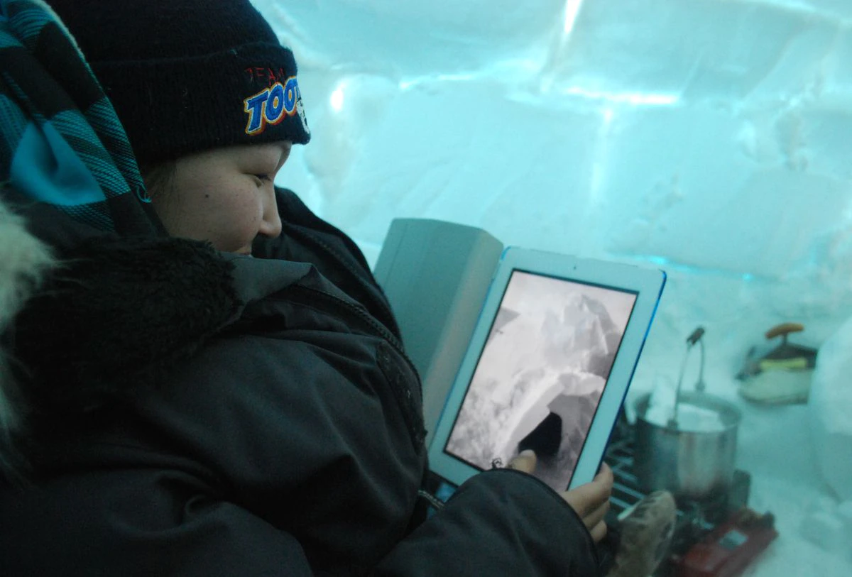 Internet: la última trinchera para preservar la herencia cultural de una pequeña comunidad inuit