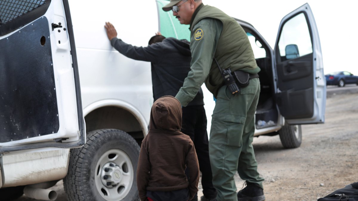 Algunos estados abandonan términos “deshumanizantes” para los inmigrantes