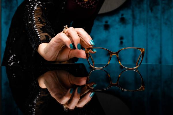Cheeterz Club quiere hacer que las gafas de lectura sean modernas