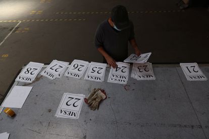 Chile acude a las urnas con una venda en los ojos