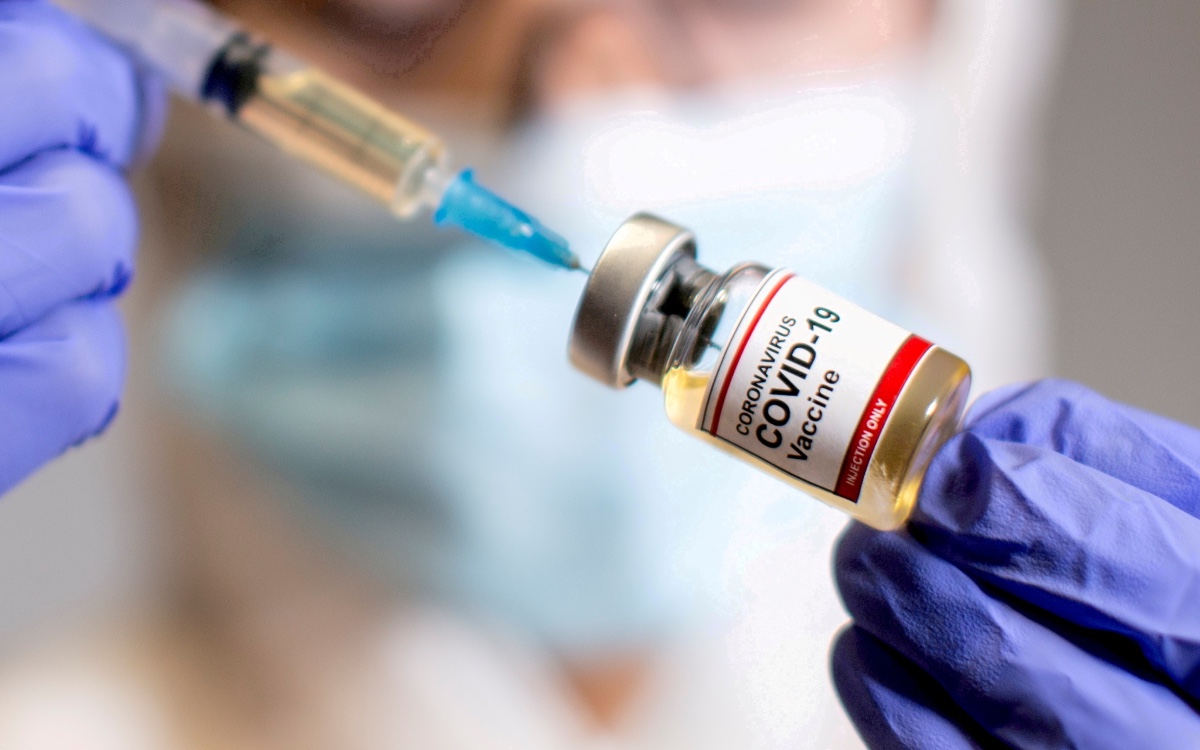 EU planea invertir miles de millones de dólares en elaboración de vacunas contra Covid-19