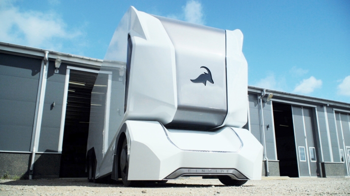 El EV de transporte autónomo T-Pod de Einride obtiene un prototipo a gran escala