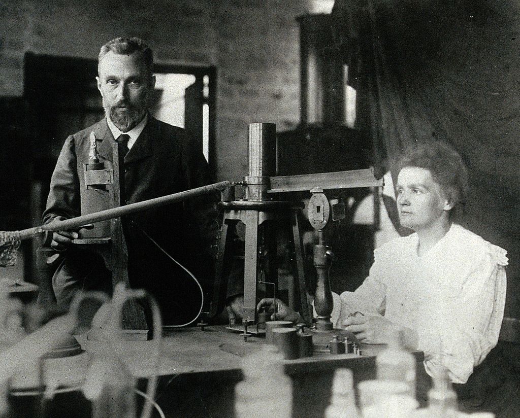 Los descubrimientos y frases de Marie Curie en el día de su nacimiento