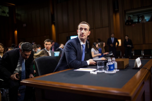 Mark Zuckerberg nombrado como acusado en la demanda de privacidad de Facebook