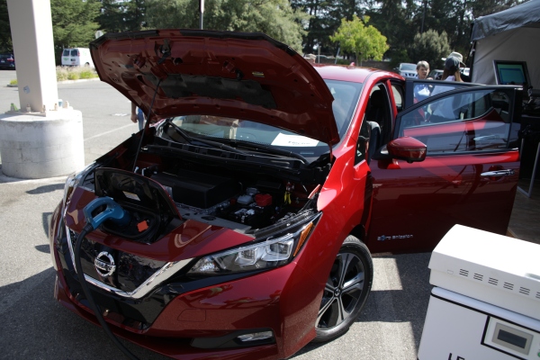Nissan apunta a ventas de 1 millón de vehículos eléctricos al año para 2022