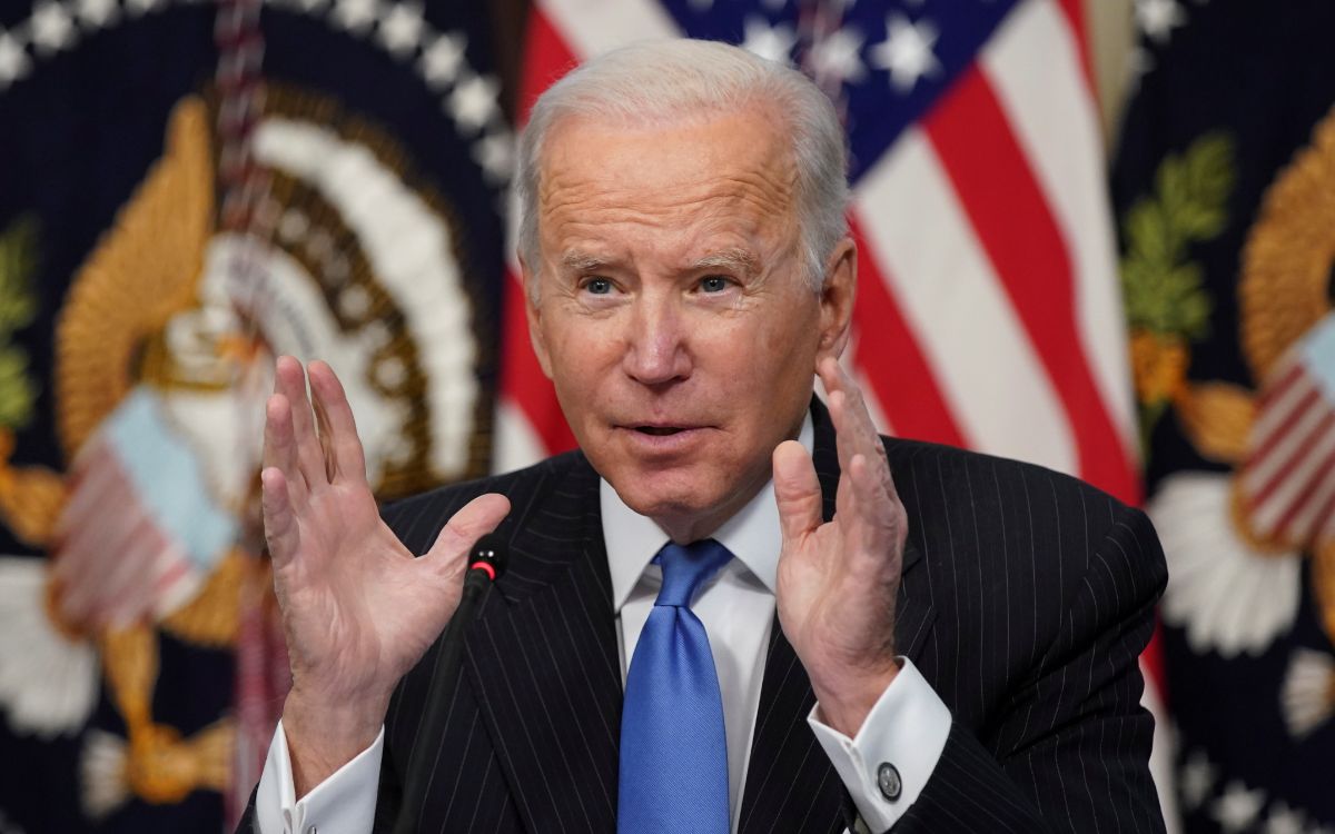 Ómicron “es motivo de preocupación, no de pánico": Biden