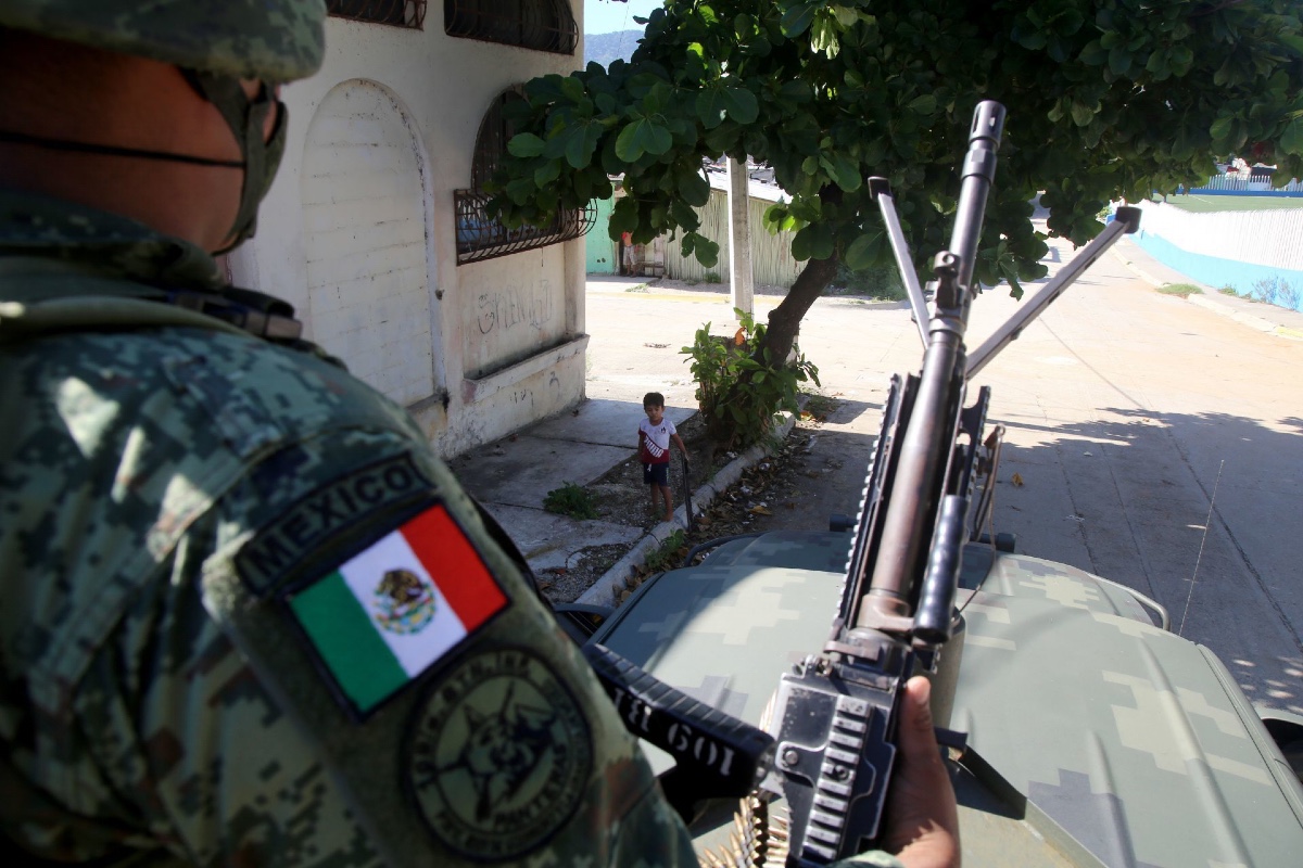 'Seguridad sin guerra' llama a la Corte a no dar "cheque en blanco" a las Fuerzas Armadas