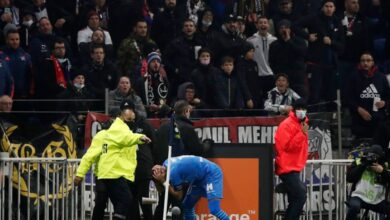 Suspenden el partido Lyon vs. Marsella por un botellazo a Dimitri Payet | Video