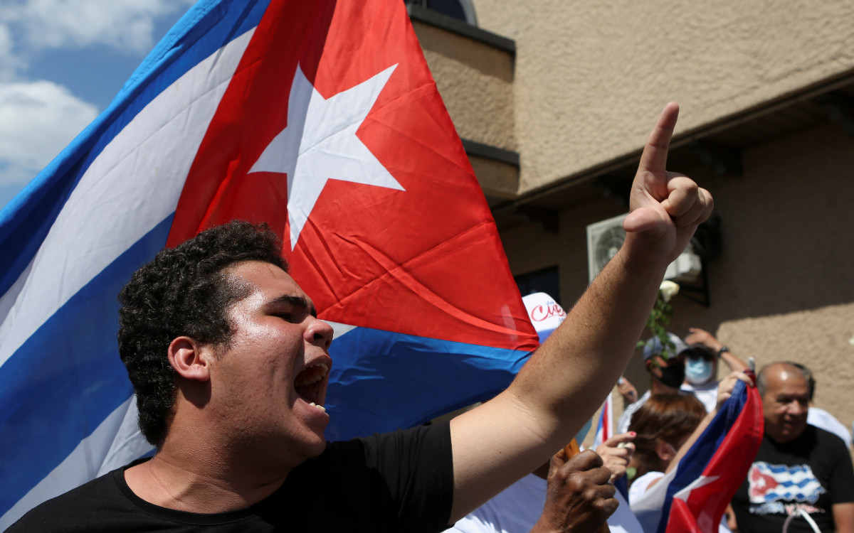 Tensa calma en Cuba: jornada de protesta mientras reabren las puertas al turismo