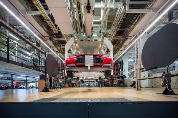 Tesla adquiere el proveedor de máquinas de fabricación automatizadas Perbix