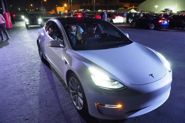 Tesla responde a nuevos informes sobre problemas de producción del Model 3