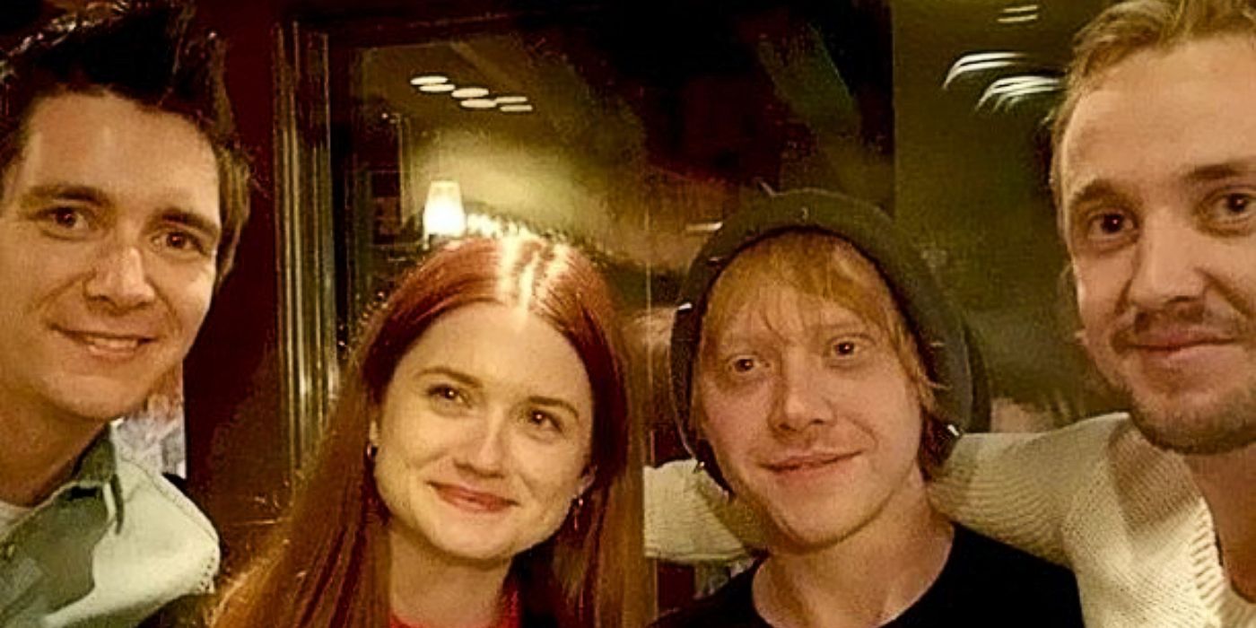 Tom Felton pasa el rato con los Weasley en la foto de la reunión de Harry Potter