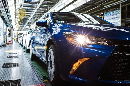 Toyota toma participación en Mazda e invierte más en conducción autónoma e inteligencia artificial