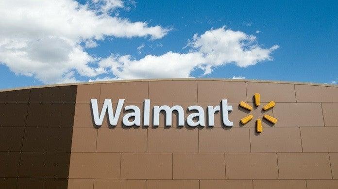 Walmart supuestamente tira de un juguete para niños después de descubrir que canta sobre consumir cocaína