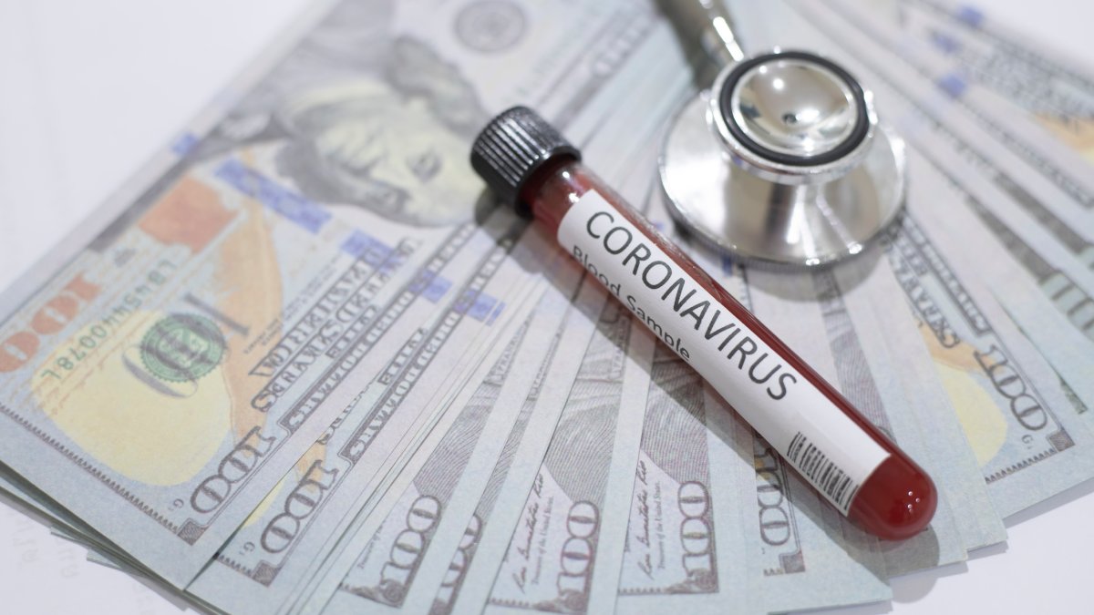 Trabajadores de Nevada no vacunados pagarán más en sus seguros médicos