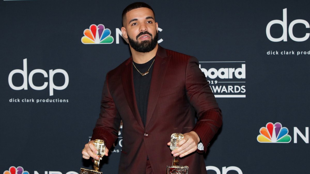El rapero Drake renuncia a sus nominaciones al Grammy