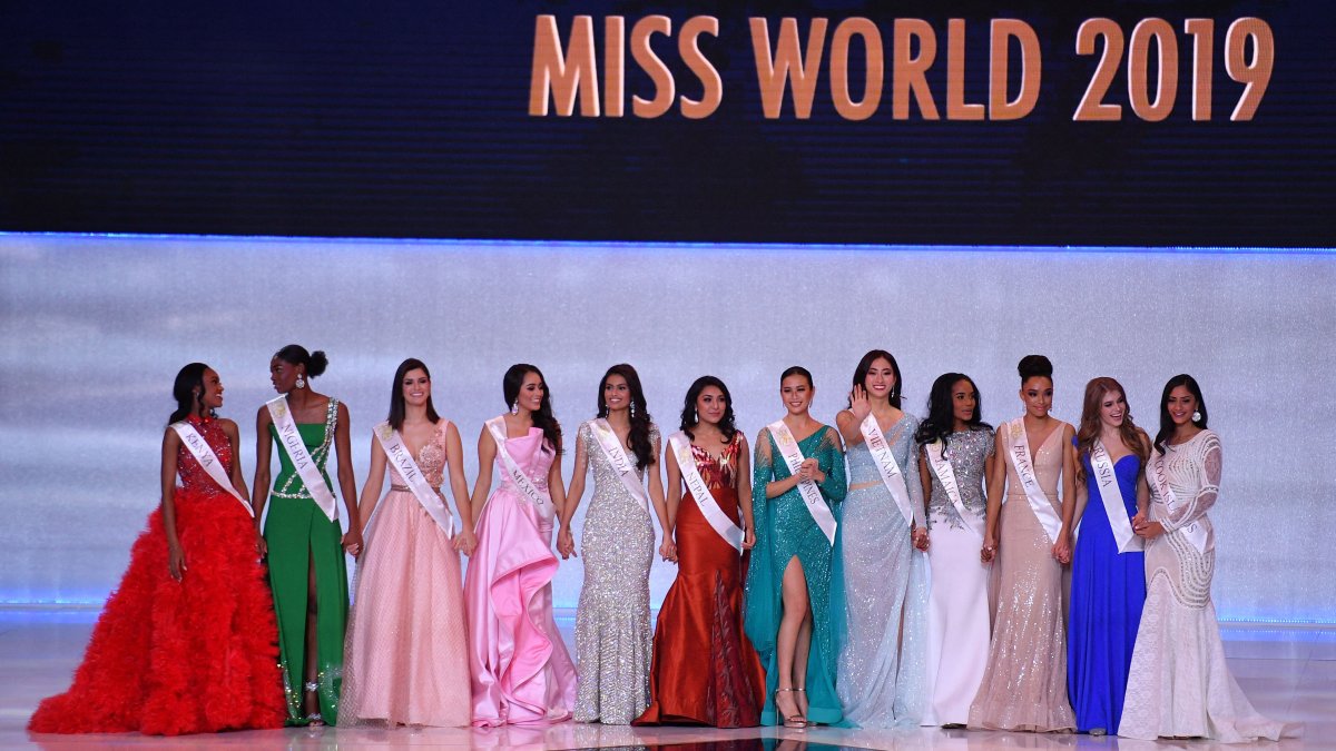Posponen la final del certamen de Miss Mundo en Puerto Rico por brote de COVID-19 entre las candidatas