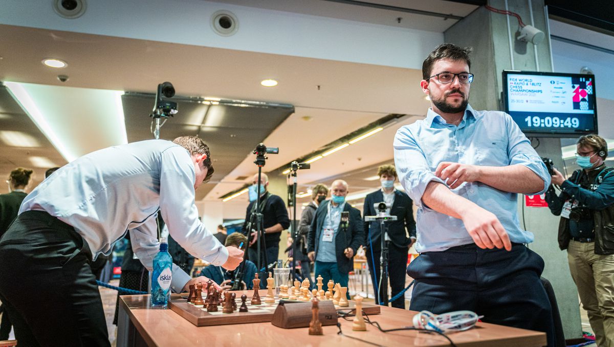 Vachier-Lagrave triunfa y Carlsen fracasa en el Mundial Relámpago de ajedrez