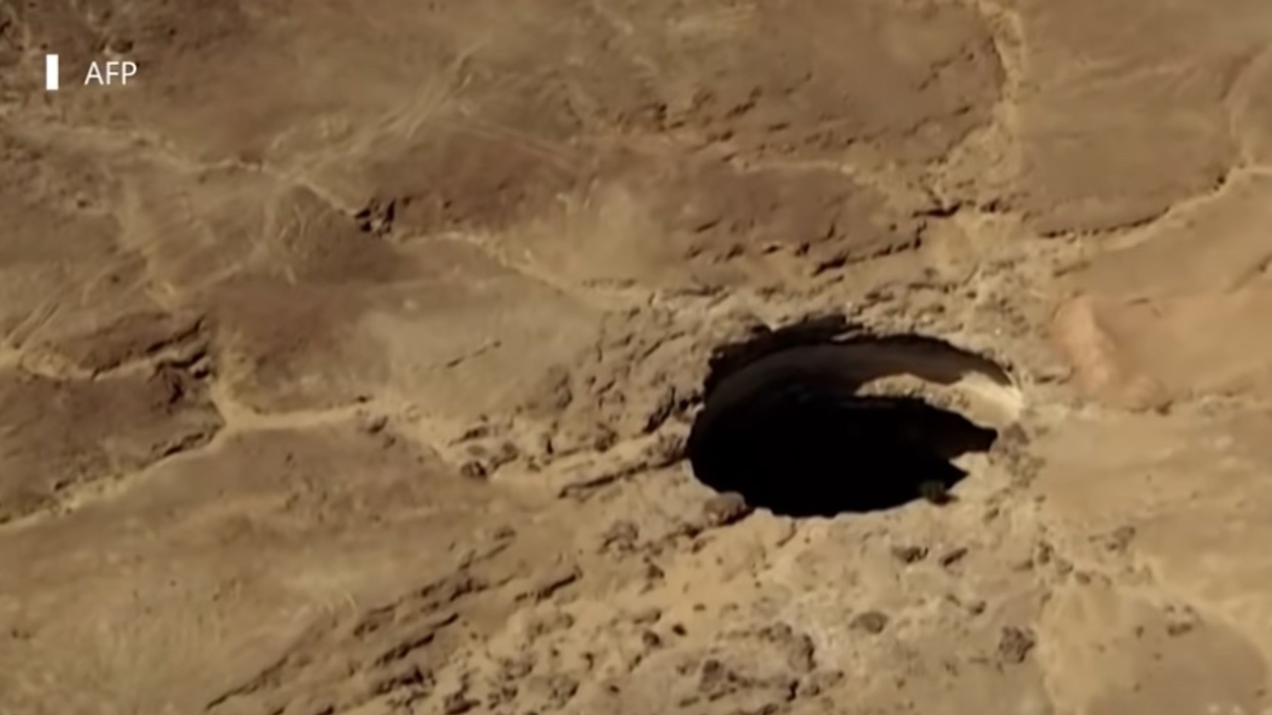 Así es el ‘pozo del infierno’ de Yemen que desconcierta a los geólogos