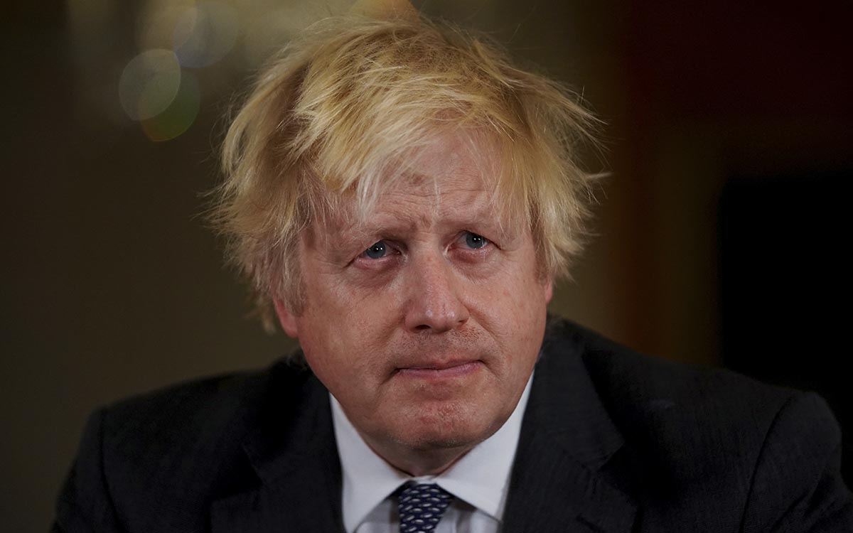 Boris Johnson confirma la muerte de una persona infectada con la variante ómicron del coronavirus en Reino Unido