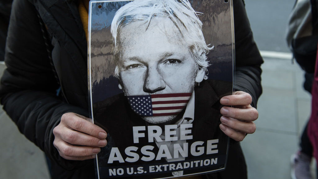 Corte británica abre la puerta para la extradición del fundador de WikiLeaks a EEUU