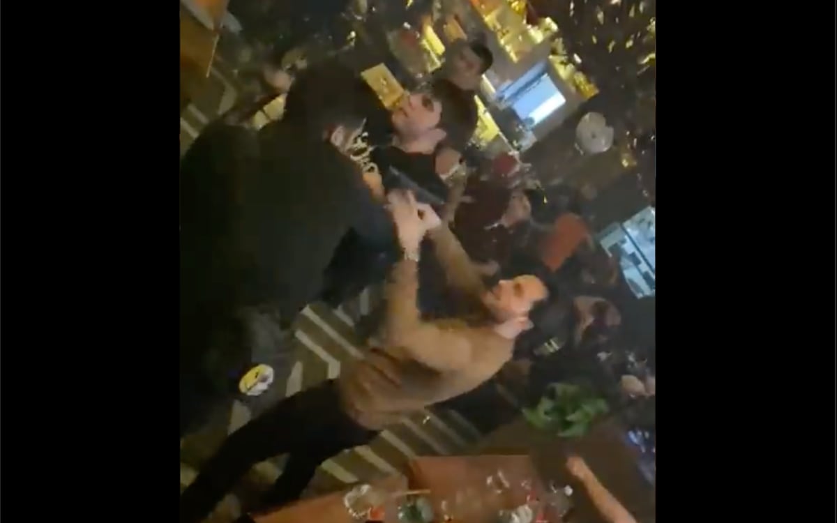 Difunden video de la balacera en el bar Casanova en Culiacán