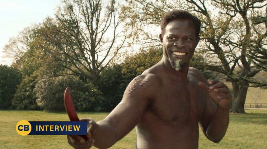 El hombre del rey desafió físicamente a Djimon Hounsou para peleas de espadas
