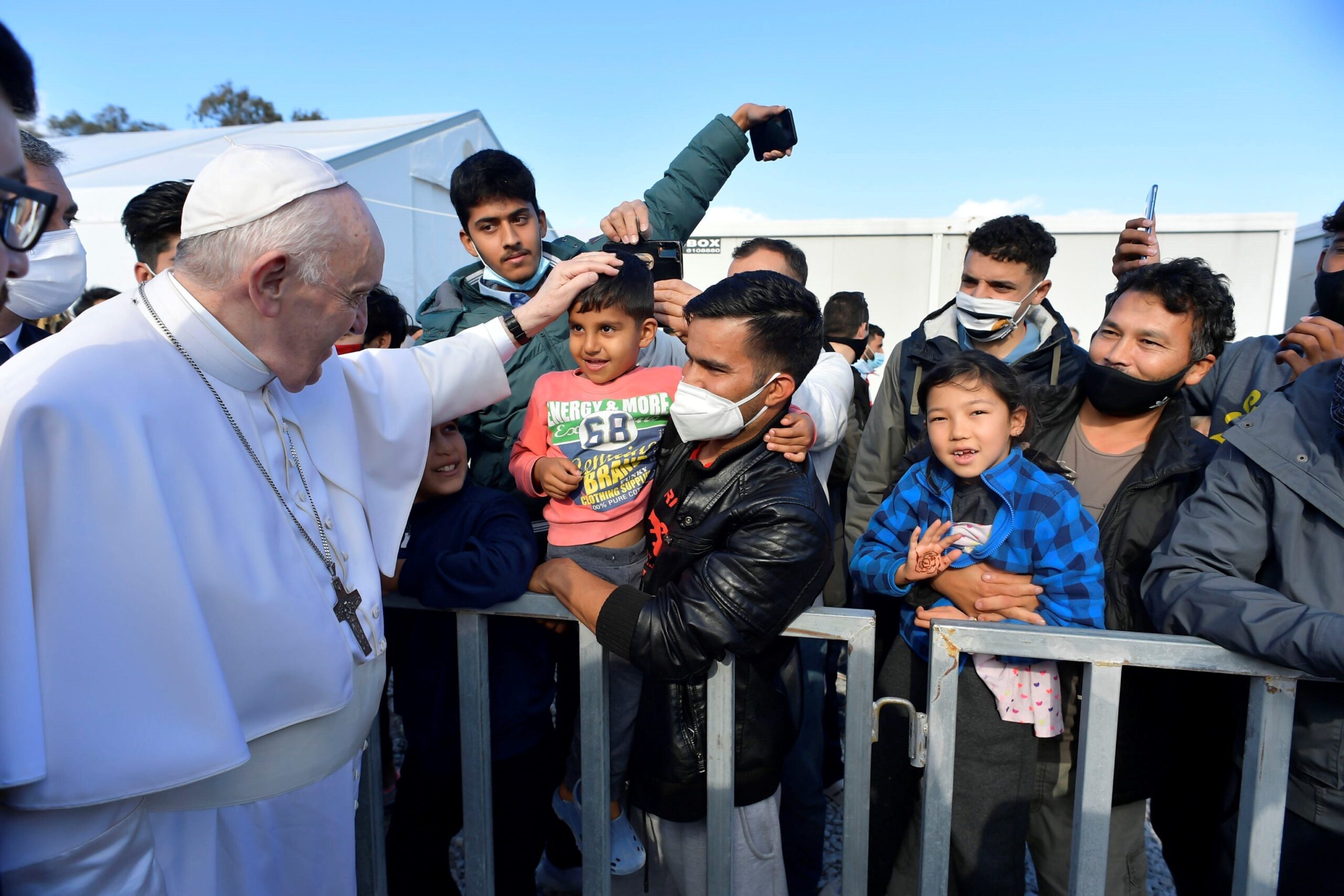 El papa Francisco, en Lesbos: “Detengamos este naufragio de civilización”