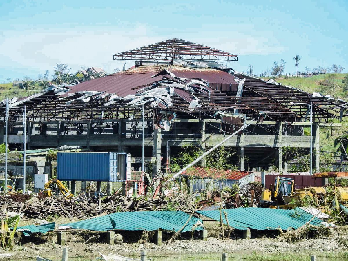 El tifón Rai deja cerca de 400 muertos y casi un millón de desplazados en Filipinas