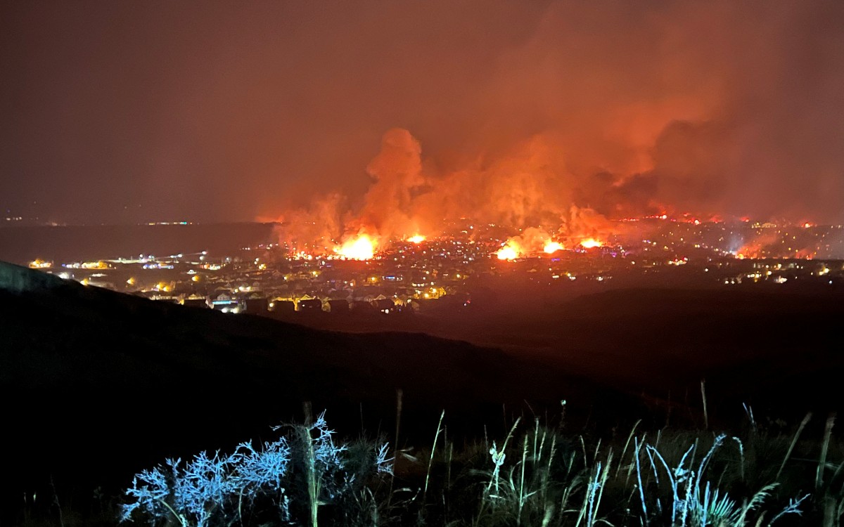 Incendio devora más de 500 casas en Colorado, EU | Videos