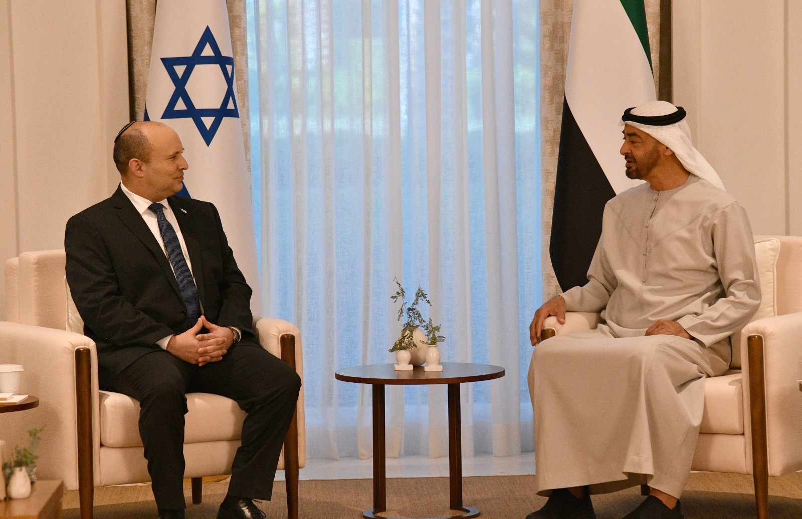 La primera visita de un líder de Israel a Emiratos Árabes Unidos refuerza la alianza frente a Irán