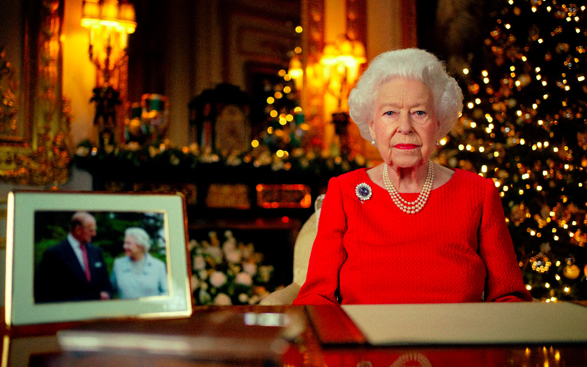 La reina Isabel recuerda a su ‘amado’ Felipe en mensaje navideño | Video